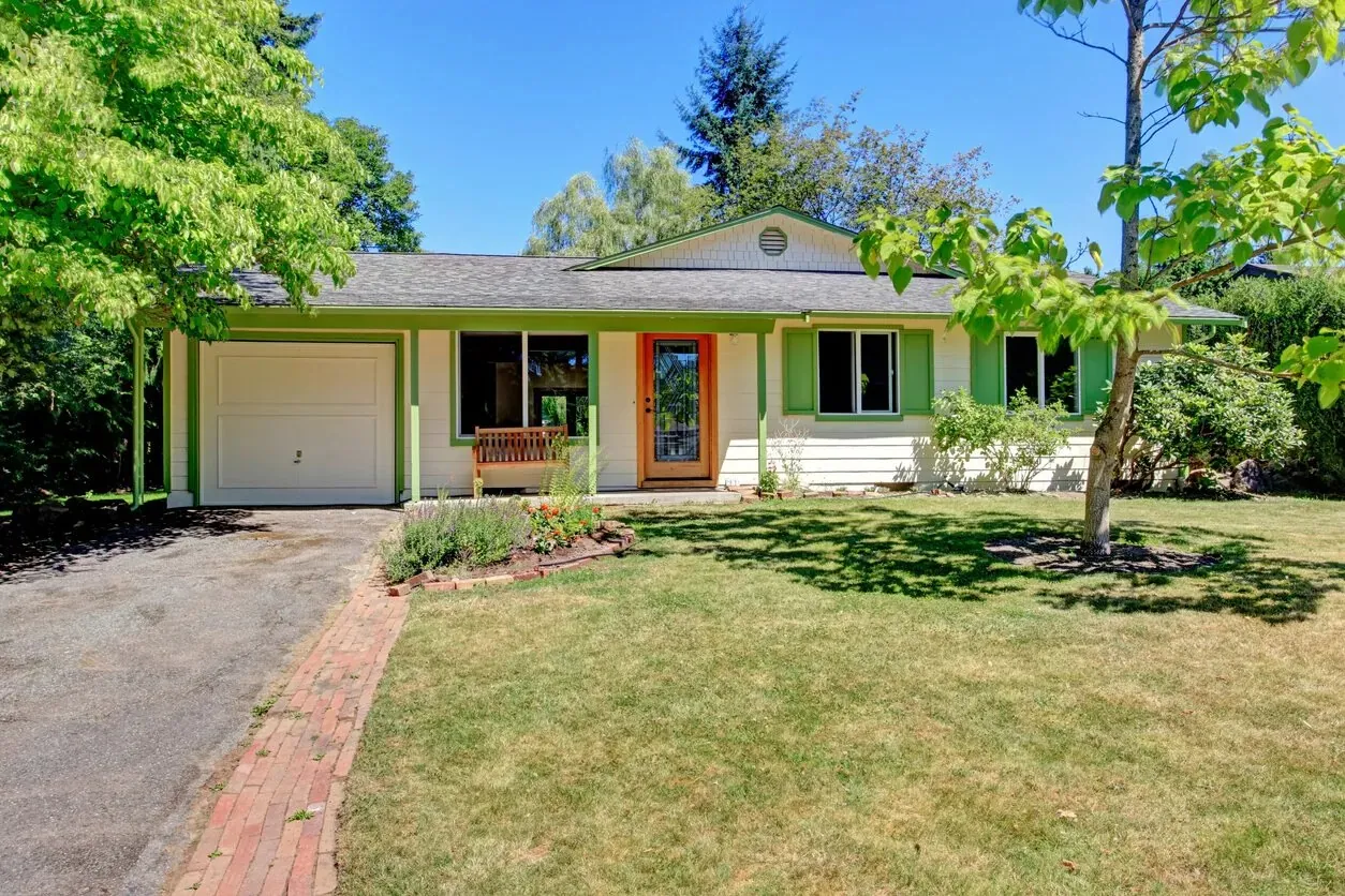 Clean, typical single-family home in a suburban neighborhood